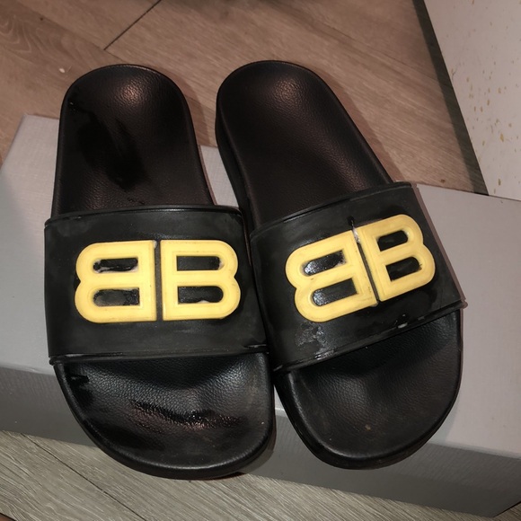 Balenciaga glow in the dark sandals - Picture 2 of 4